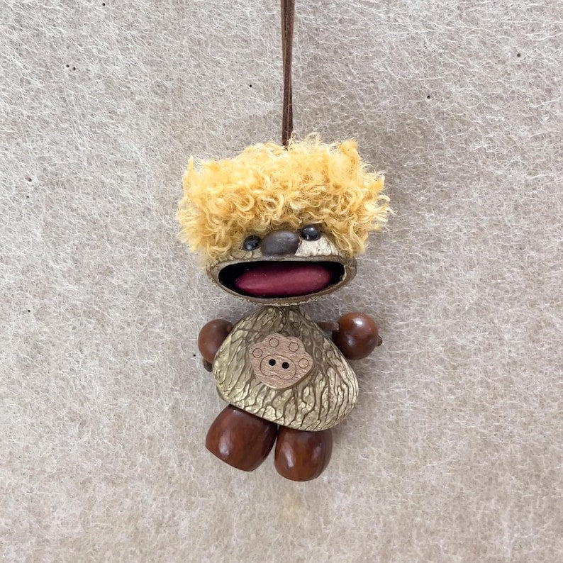 Mouse Car Charm, Nut Shell Brown Bear Ornament, Cute Animal Car Decor for Rearview Mirror, Unique Dashboard Accessory Gift for Drivers